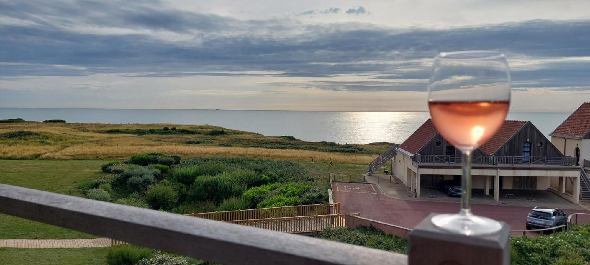 Le 246 - Duplex Face A La Mer Pour 4 Personnes, Wifi, Tv Full Sat, Parking Wimereux Zewnętrze zdjęcie